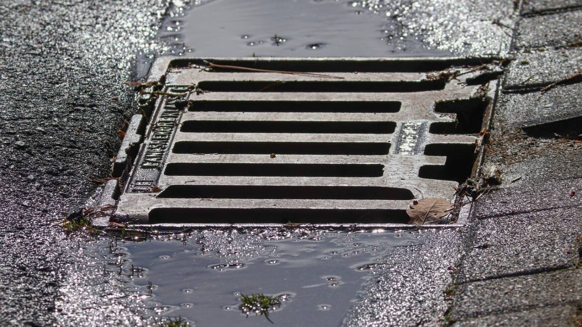 When Is the Right Time for Gutter Cleaning in Nanaimo?