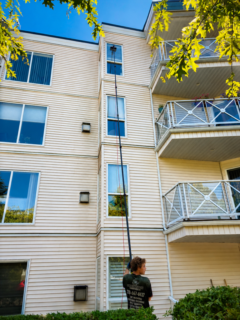 exterior window cleaning
